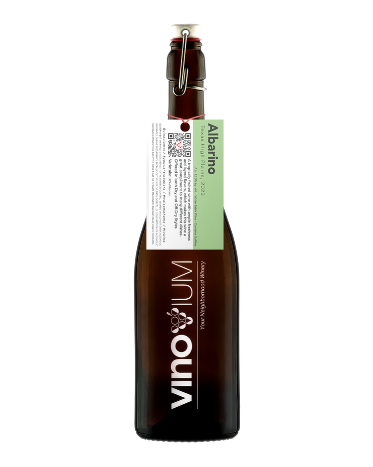 A swing-top growler wine bottle of Vinovium Albarino, featuring a dark brown glass bottle, a white and green hangtag, and a metal swing cap on a white background.